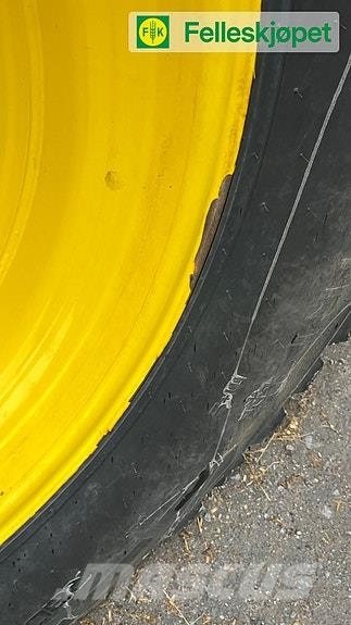 John Deere Nokian Hakkapelitta TRI 540/80R38 Traktoren