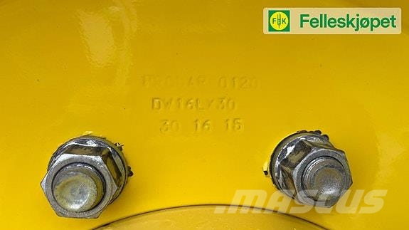 John Deere Nokian Hakkapelitta TRI 540/65 30 Traktoren