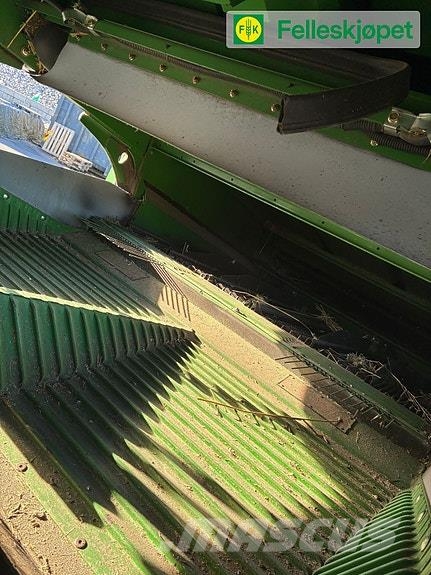 John Deere T560i HM حصادات