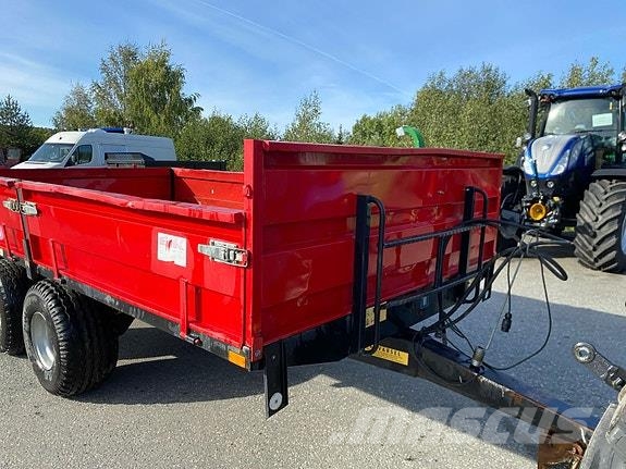 Junkkari J - 10 مقطورات للأغراض العامة