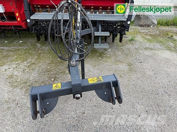 Junkkari S 300 Pluss Mėšlo barstytuvai