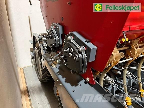 Junkkari S 300 Pluss Mėšlo barstytuvai