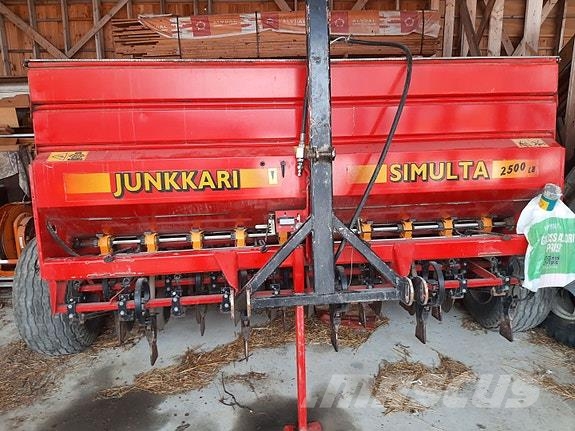 Junkkari Simulta 2500 Rasipači mineralnog gnojiva