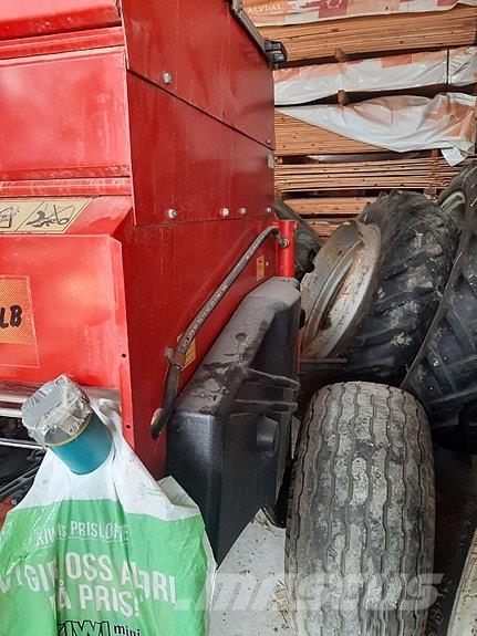 Junkkari Simulta 2500 Rasipači mineralnog gnojiva