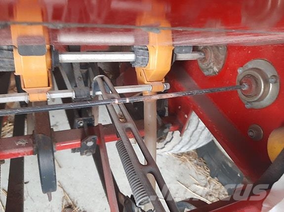 Junkkari Simulta 2500 Rasipači mineralnog gnojiva