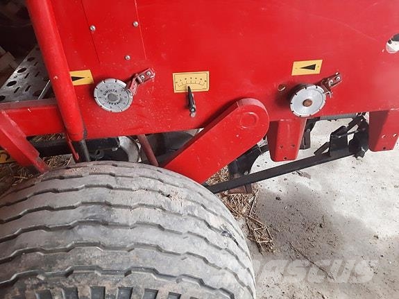 Junkkari Simulta 2500 Rasipači mineralnog gnojiva