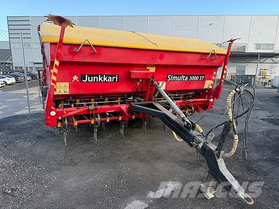 Junkkari SImulta 3000 ST Espalhadores de estrume