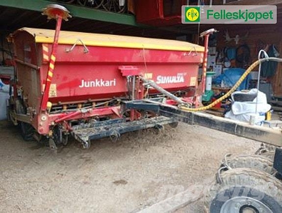 Junkkari Simulta 3000ST Mestverspreider