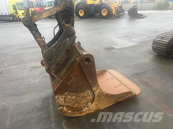 Komatsu PC210 Other