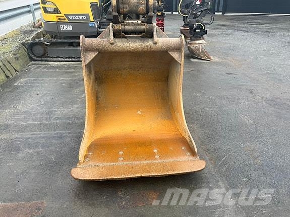 Komatsu PC210 Other