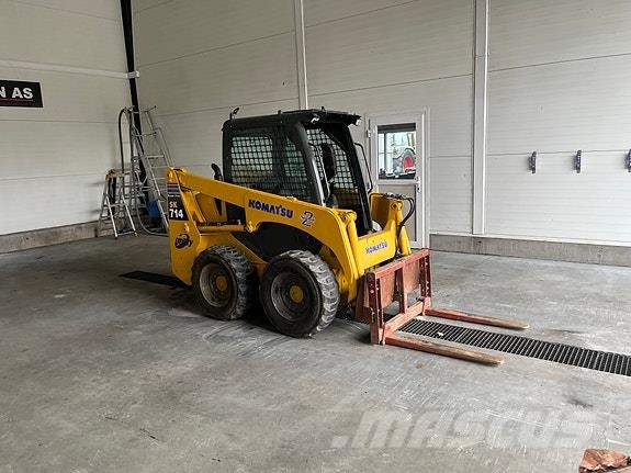 Komatsu SK714 معدات البناء - غير ذلك
