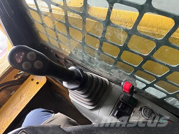 Komatsu SK714 معدات البناء - غير ذلك
