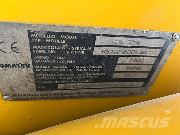 Komatsu SK714 معدات البناء - غير ذلك