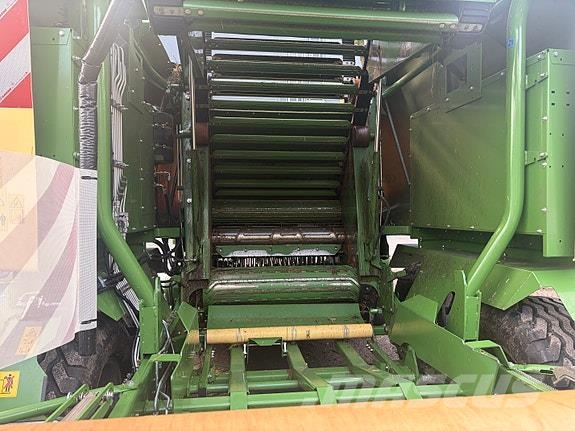 Krone Comprima CF 155 XC محزمات مستديرة