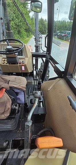 Kubota M 7950 DT Traktory