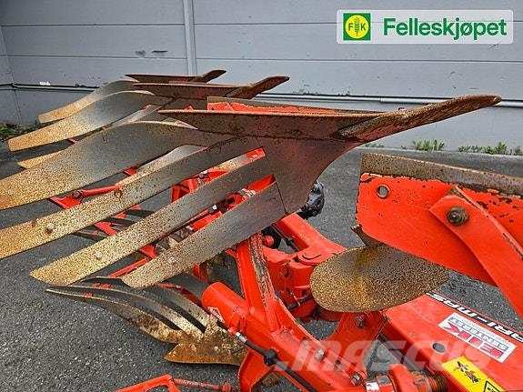 Kuhn Vari-master 123 Reversible ploughs