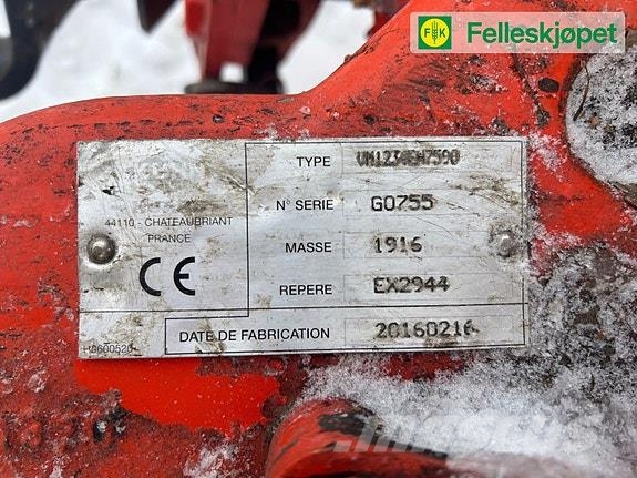 Kuhn Vari-master 123 Reversible ploughs