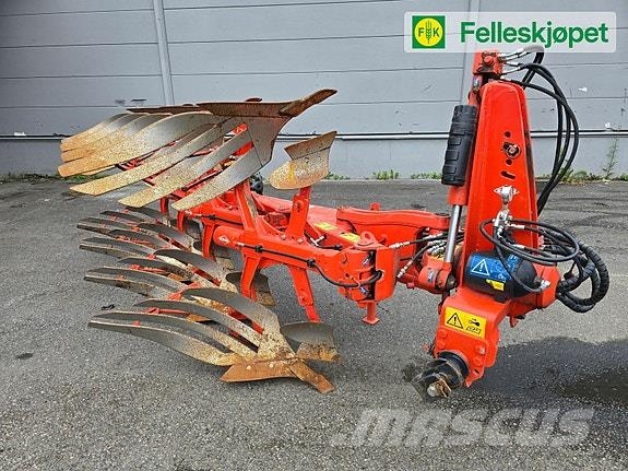 Kuhn Vari-master 123 Reversible ploughs