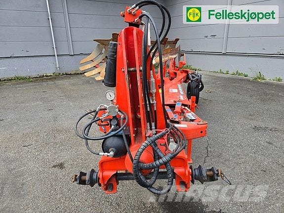 Kuhn Vari-master 123 Reversible ploughs