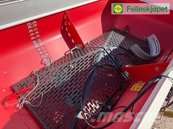Kverneland Cl معدات توزيع السماد العضوي