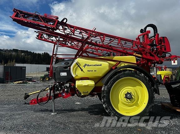 Kverneland Ikarus S28 Önjáró trágyaszórók
