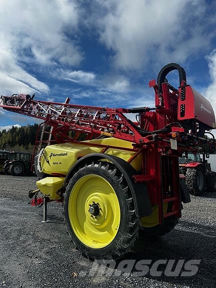 Kverneland Ikarus S28 Önjáró trágyaszórók