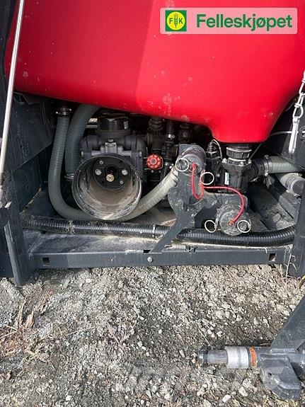Kverneland Ixter B1300 Pulvérisateurs automoteurs