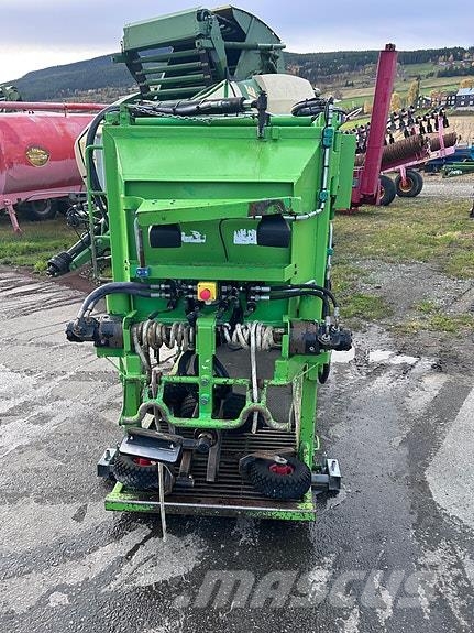 KVK 800-1 ماكينات وملحقات مواش أخرى