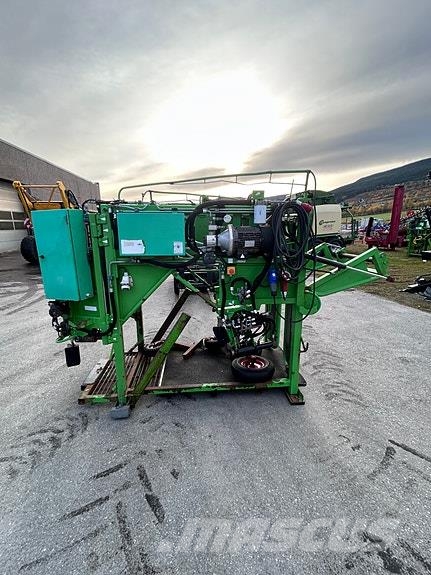  KVK 800-1 ماكينات وملحقات مواش أخرى