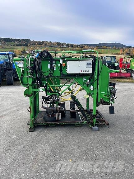 KVK 800-1 ماكينات وملحقات مواش أخرى