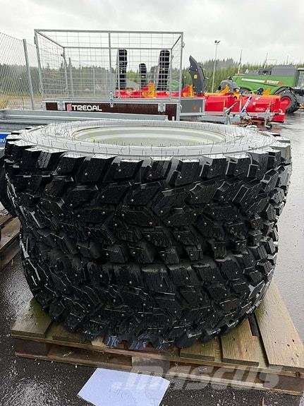 Lagersalg dekk! Sommer og vinter! Landbruk - Annet