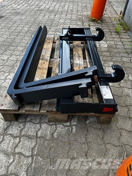Landbruksutstyr på lager! Traktorer