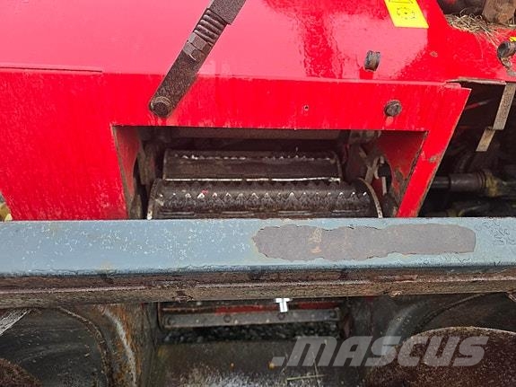 Lely Storm 130 P Stroji za krmo na lastni pogon