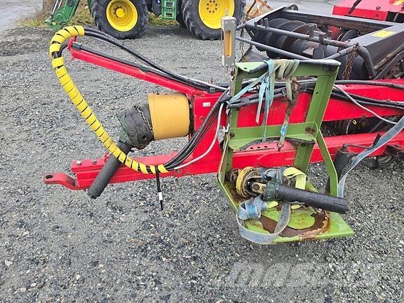 Lely Storm 130 P Stroji za krmo na lastni pogon