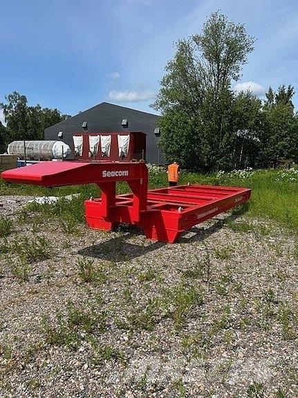 Mafi SEACOM Rolltrailer med svanehals container caset Otros
