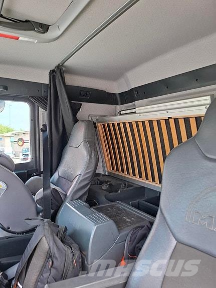 MAN TGL 8.220 7,5t C1 med LIFTCO personløfter og arbei Drugi tovornjaki