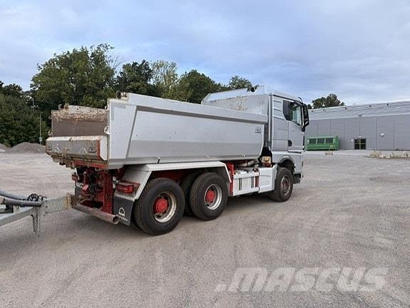 MAN TGX Camiones bañeras basculantes o volquetes