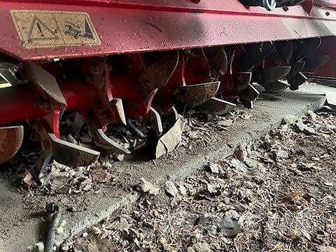 Massano SL 210 Andre Jordforbedrings maskiner og ekstrautstyr