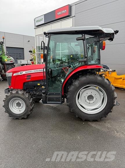 Massey Ferguson 1765M トラクター