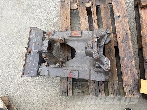 Massey Ferguson 3070-95 /3115 Komplett foraksel med vugge 拖拉机/农用车