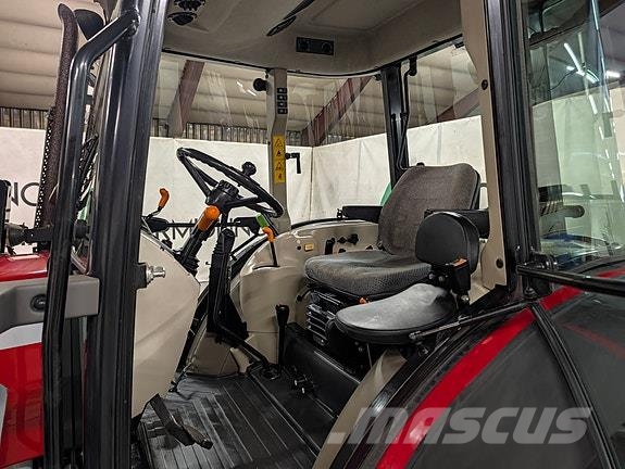 Massey Ferguson 3630 Xtra Tractoare