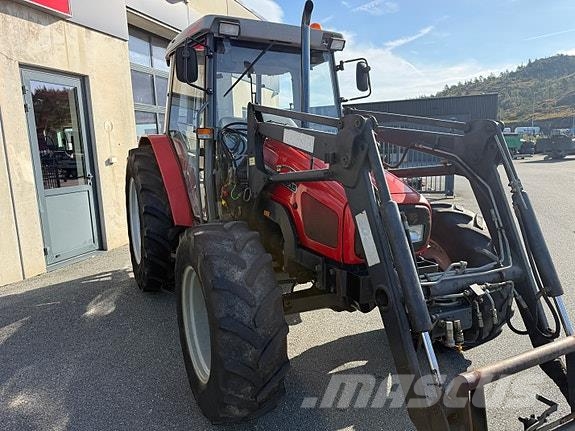 Massey Ferguson 4235 Traktorid
