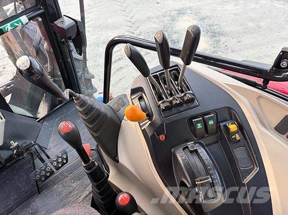 Massey Ferguson 4708 トラクター