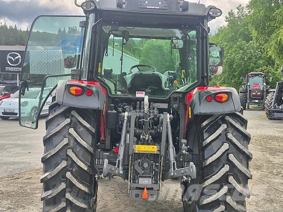 Massey Ferguson 4708 M Dyna 2 Трактори