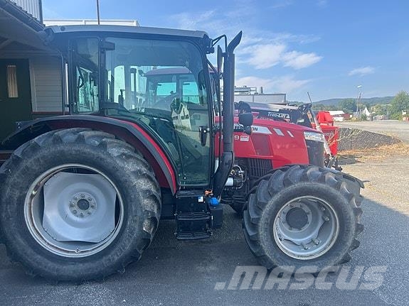 Massey Ferguson 4709 Traktory