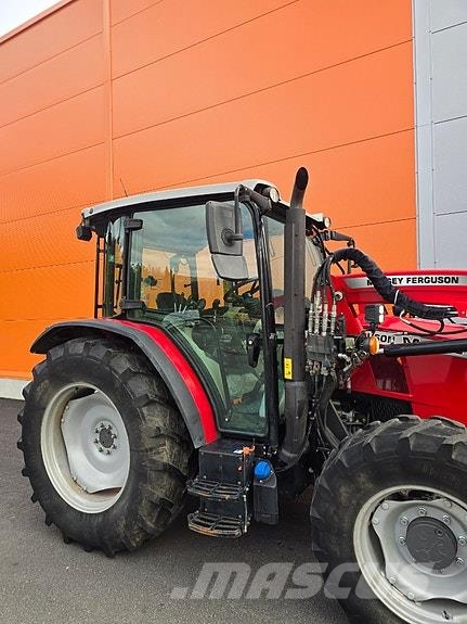 Massey Ferguson 4710M Traktörler