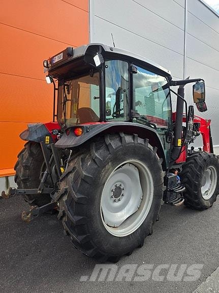 Massey Ferguson 4710M Traktörler
