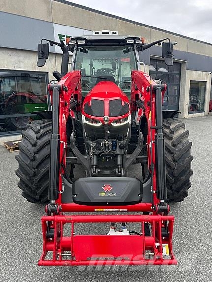 Massey Ferguson 5 S 145 Dyna-6 Traktorer