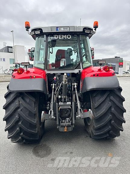 Massey Ferguson 5 S 145 Dyna-6 Traktorer
