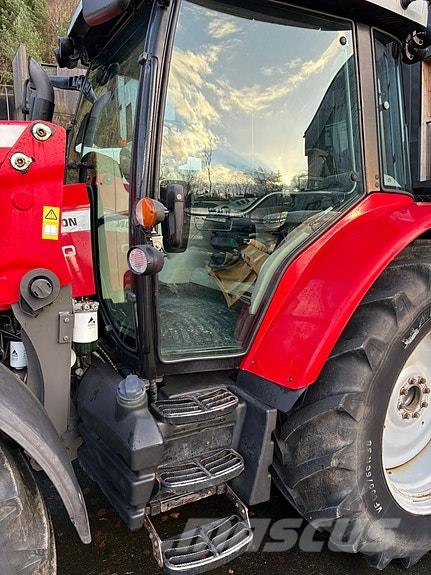 Massey Ferguson 5610 الجرارات